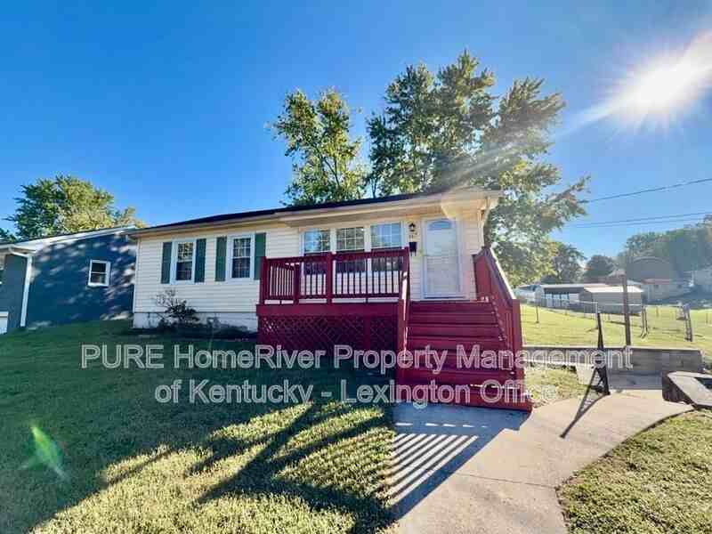 667 Valley Dr - Photo 2 of 22