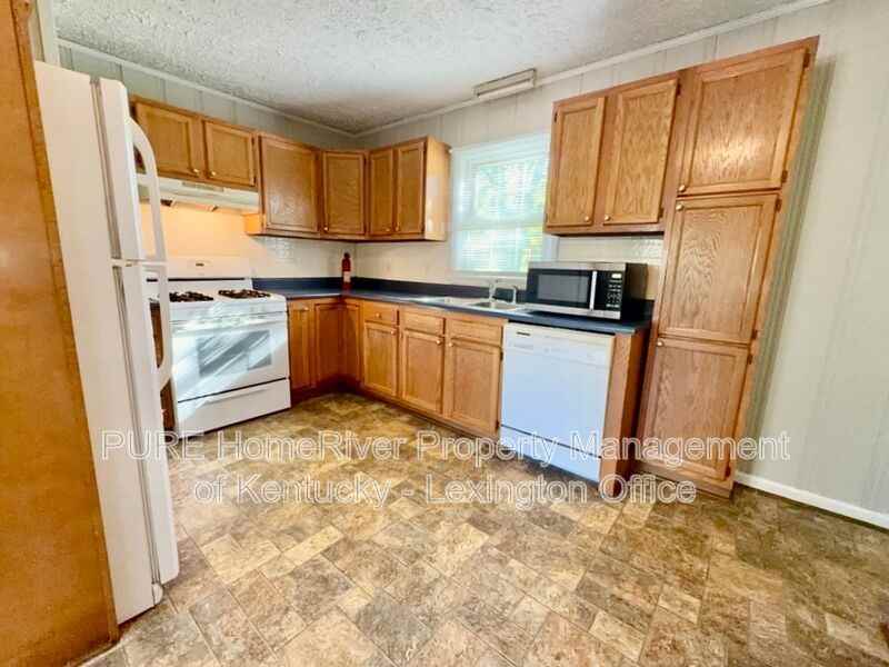 667 Valley Dr - Photo 7 of 22