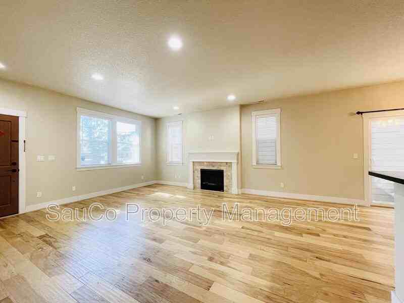 431 Sw 204th Ter - Photo 4 of 24