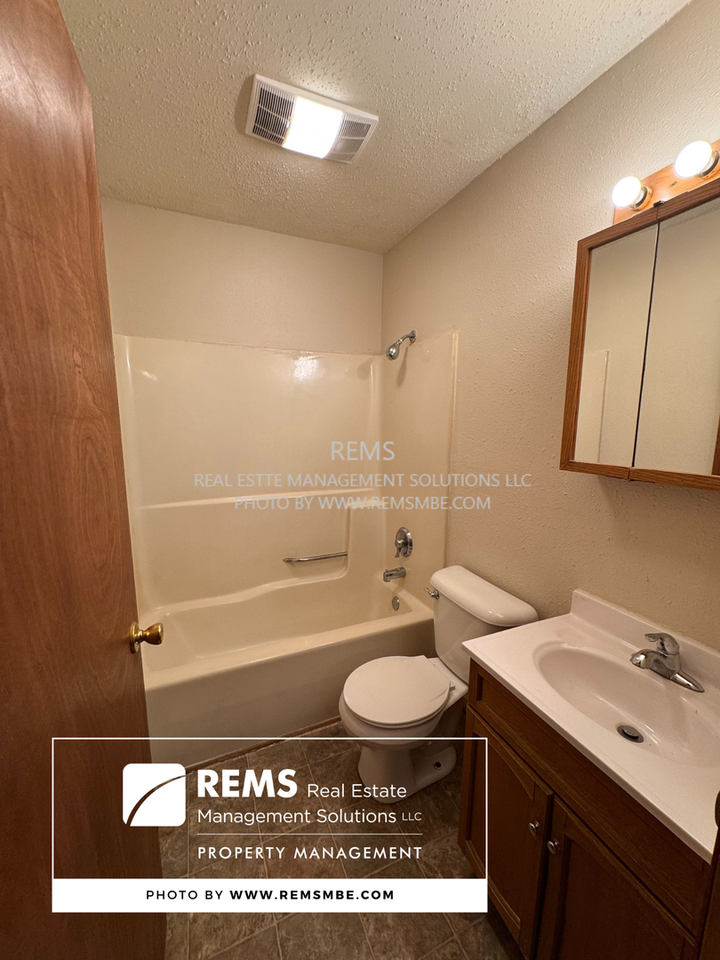 122 Maine Street - Photo 4 of 13