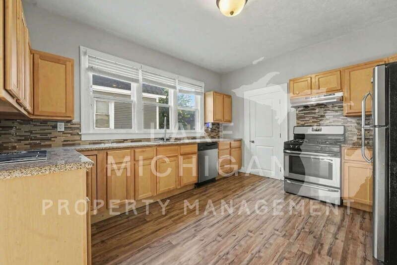 41 Diamond Ave Ne - Photo 4 of 21
