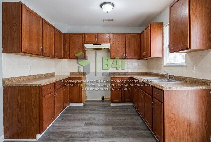 179 Ruzelle Dr Se - Photo 4 of 15