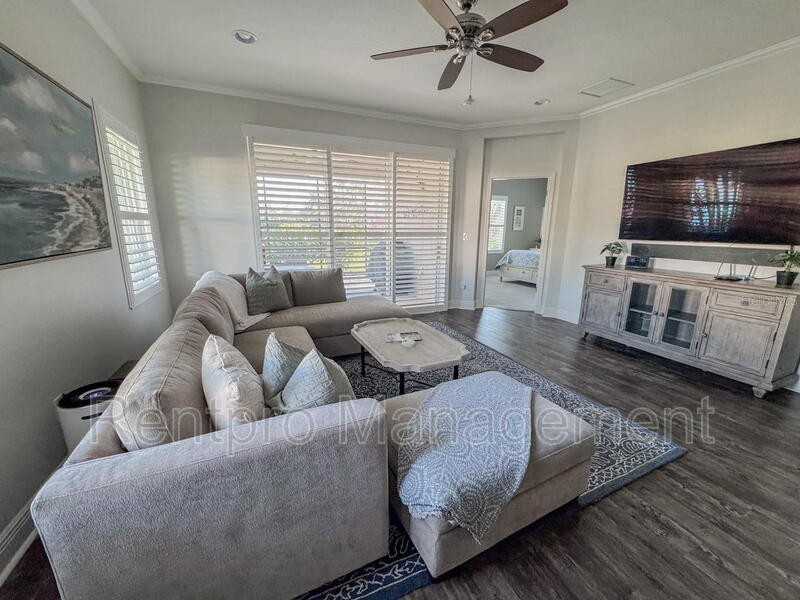 4005 Wildgrass Pl - Photo 5 of 16