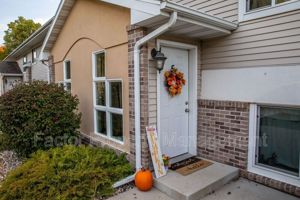 featured image of 1328 Warren St #1
