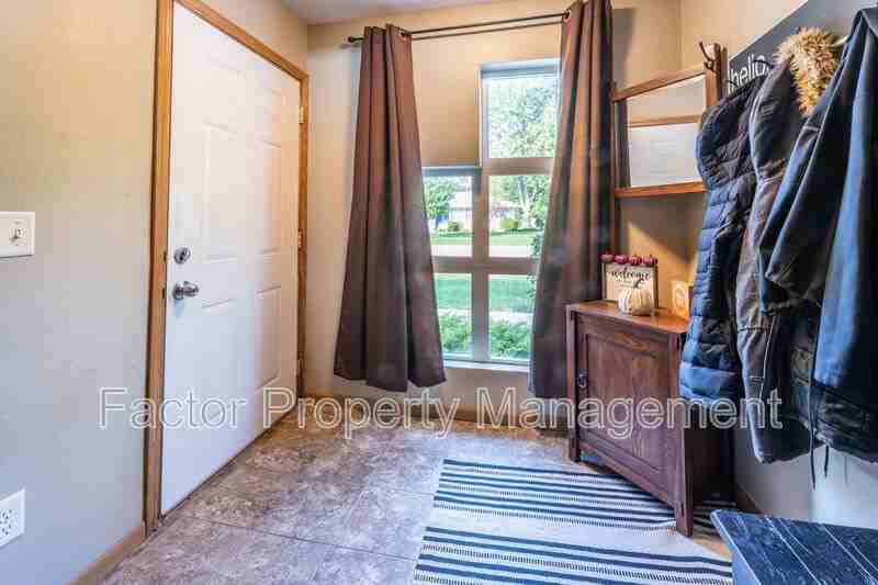 1328 Warren St #1 - Photo 2 of 16