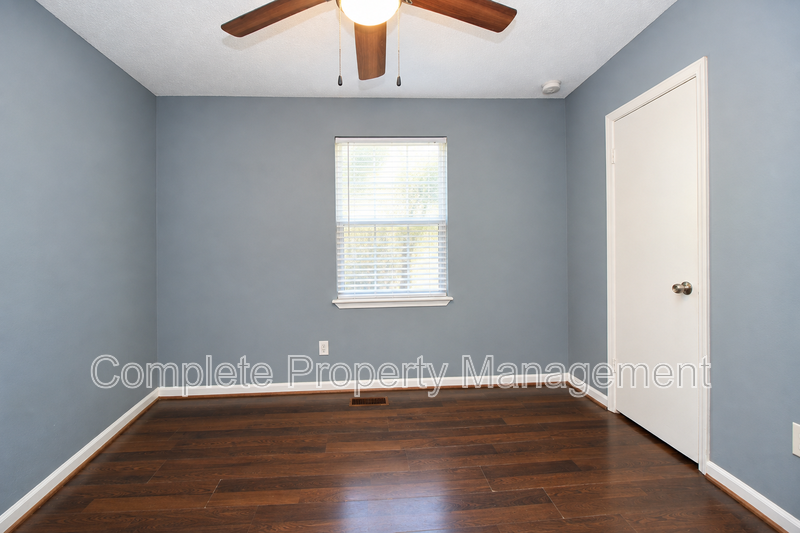 721 14th Ave Nw - Photo 7 of 10