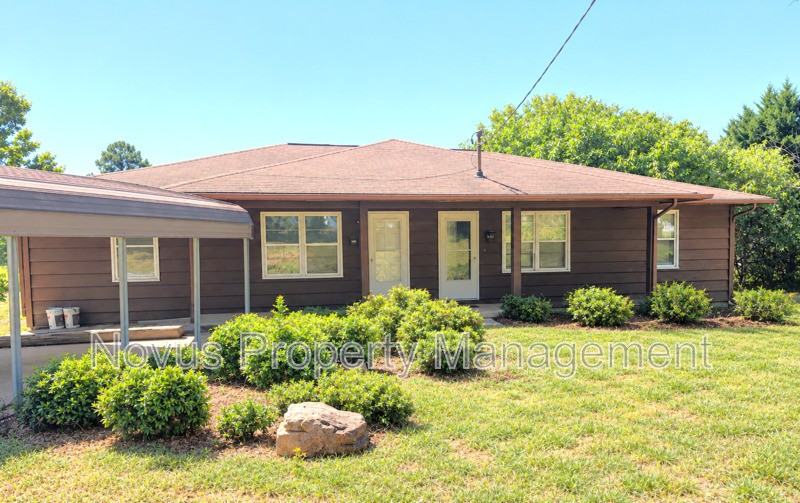 110 Bryan St W #A - Photo 2 of 14
