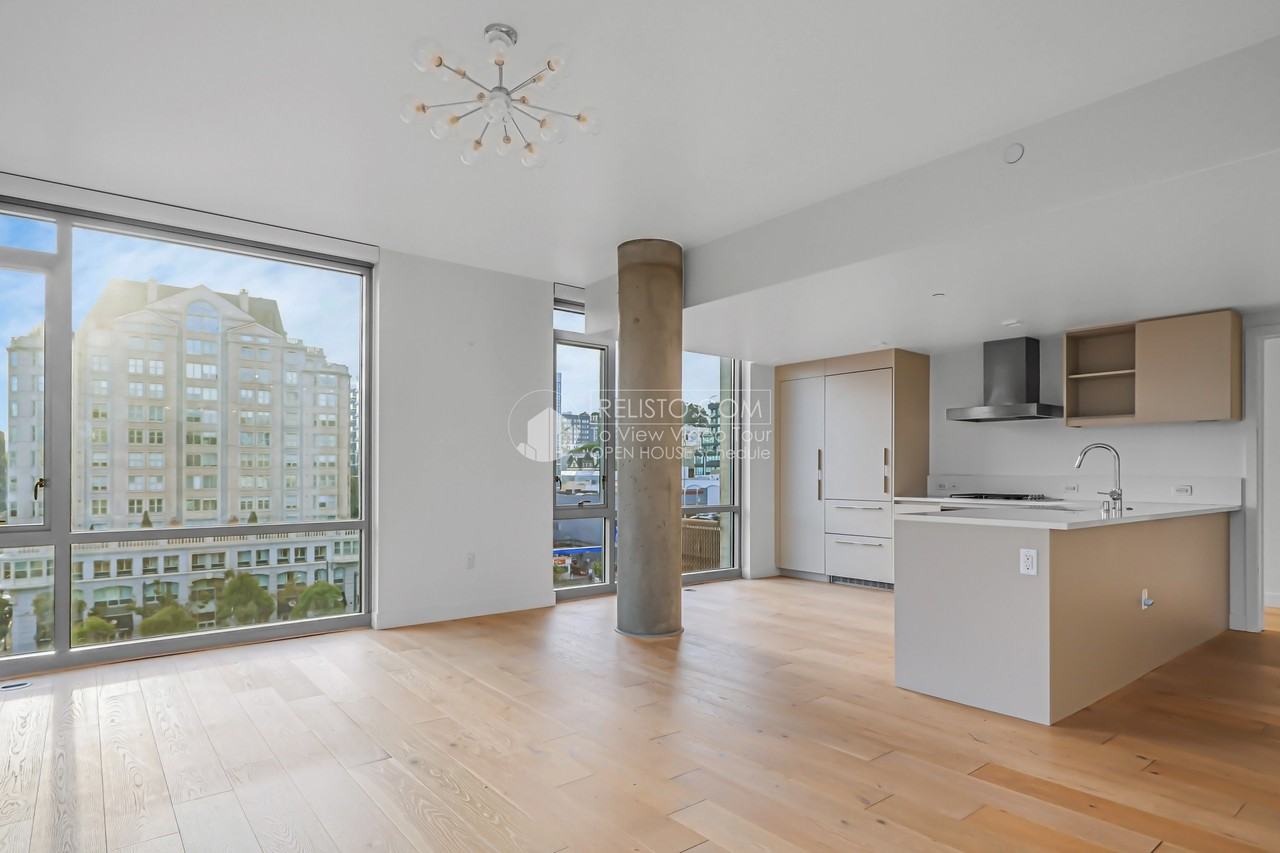 1545 Pine St #905 - Photo 3 of 32