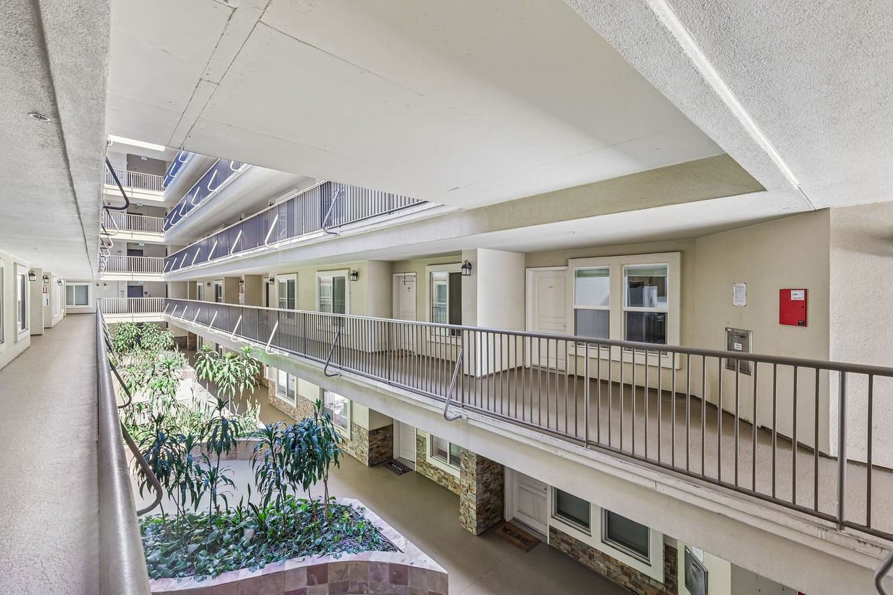 Harborview Apartments - Photo 3 of 50