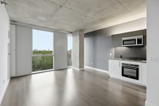 625 W Division St - Photo 1 of 1