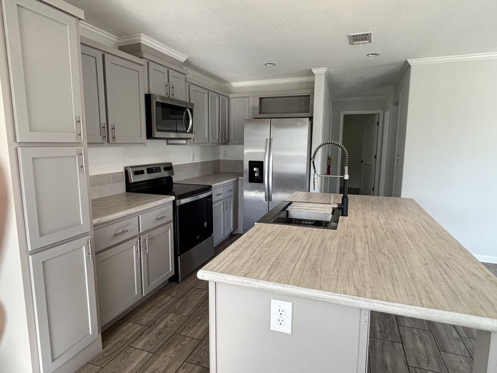 4 Currin Blvd - Photo 2 of 27