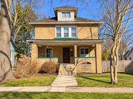 featured image of 1017 Vine St