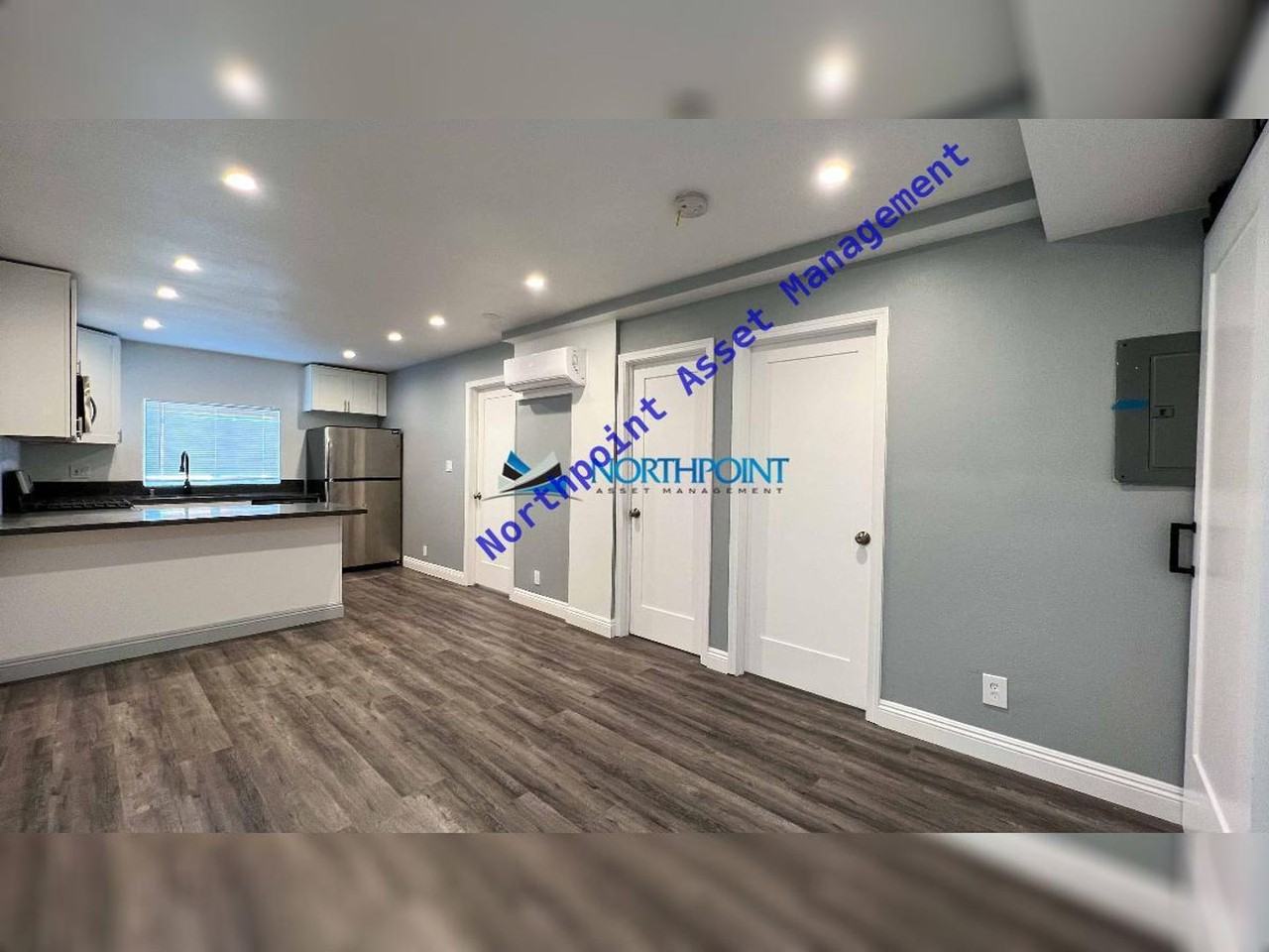 6236 Stanley Ave - Photo 6 of 6