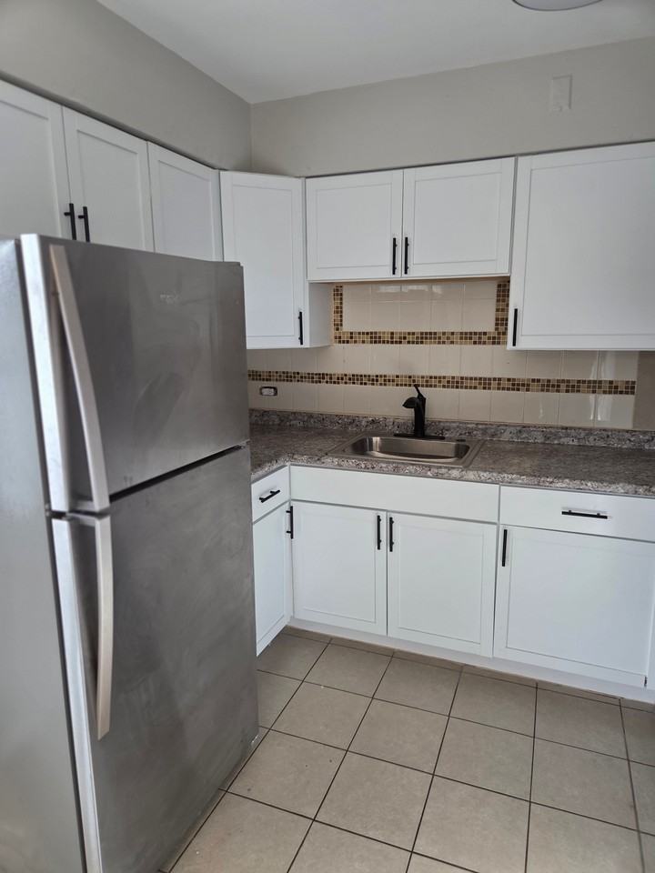 5813 West 35th Street #7 - Photo 6 of 15