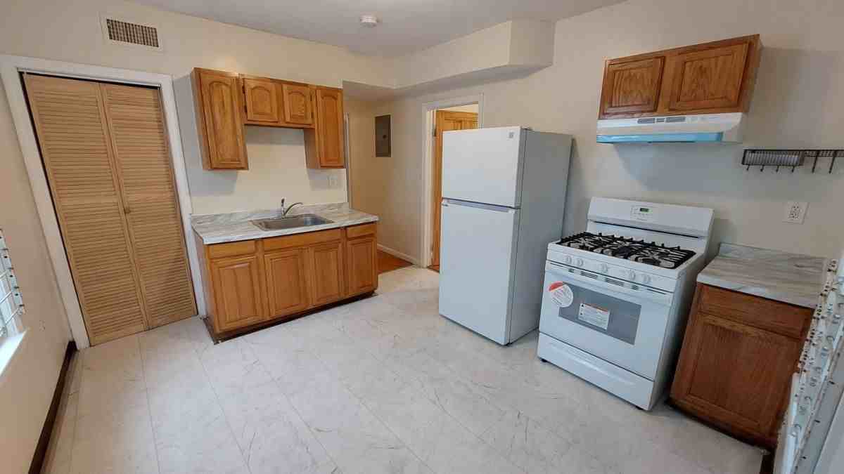 45 Judson St - Photo 4 of 18