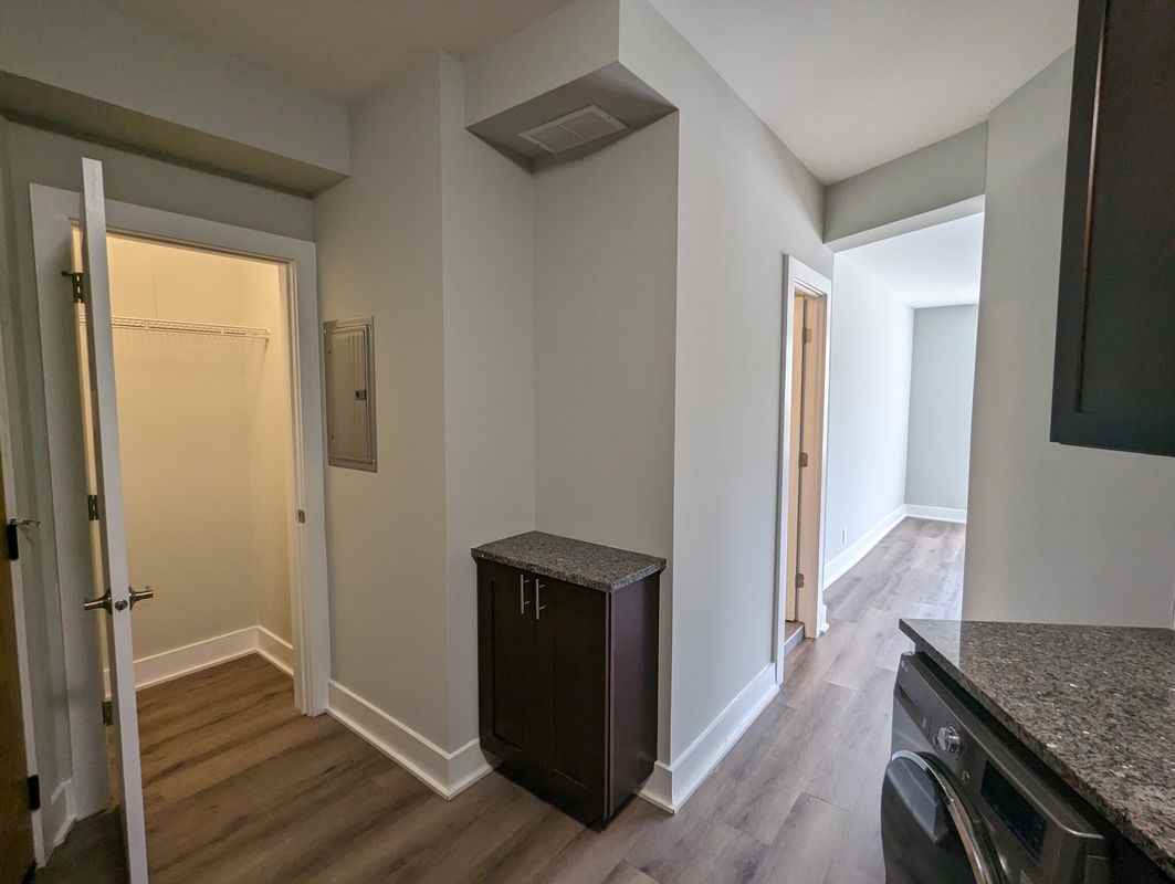 725 Saint Johns Ave - Photo 7 of 15