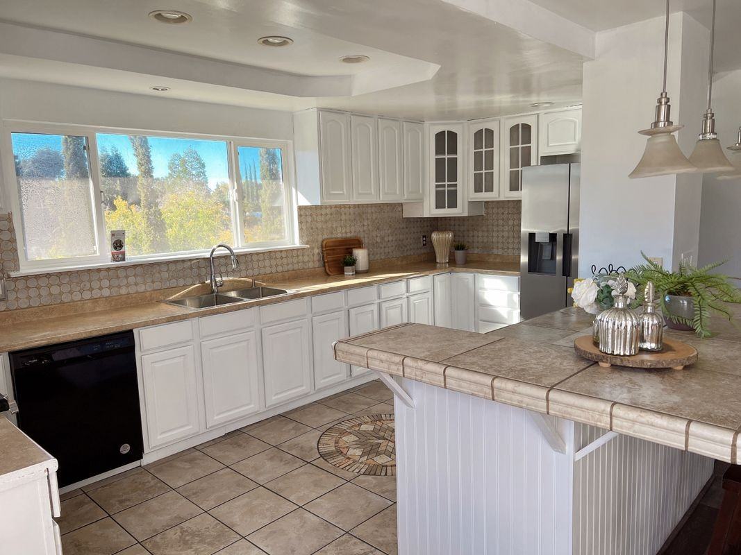 2941 Sunset Ln - Photo 6 of 13