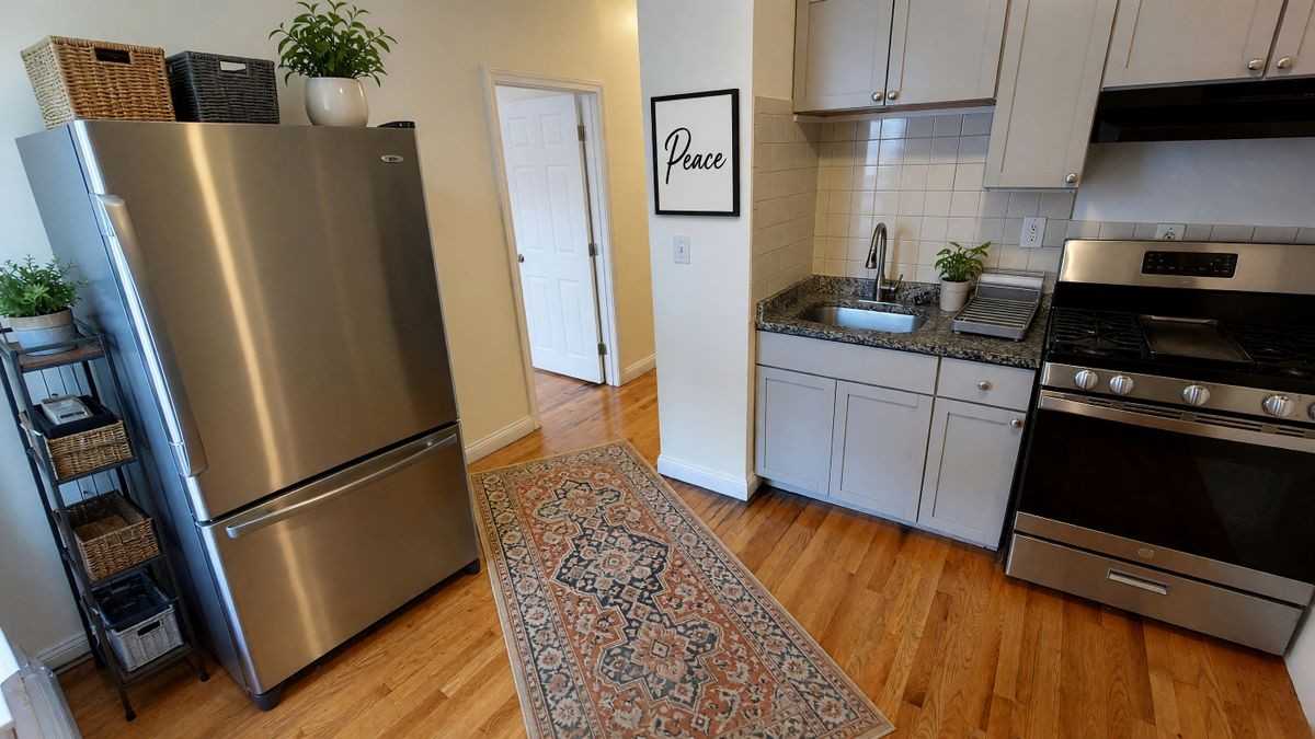 1 Leyland St - Photo 3 of 22