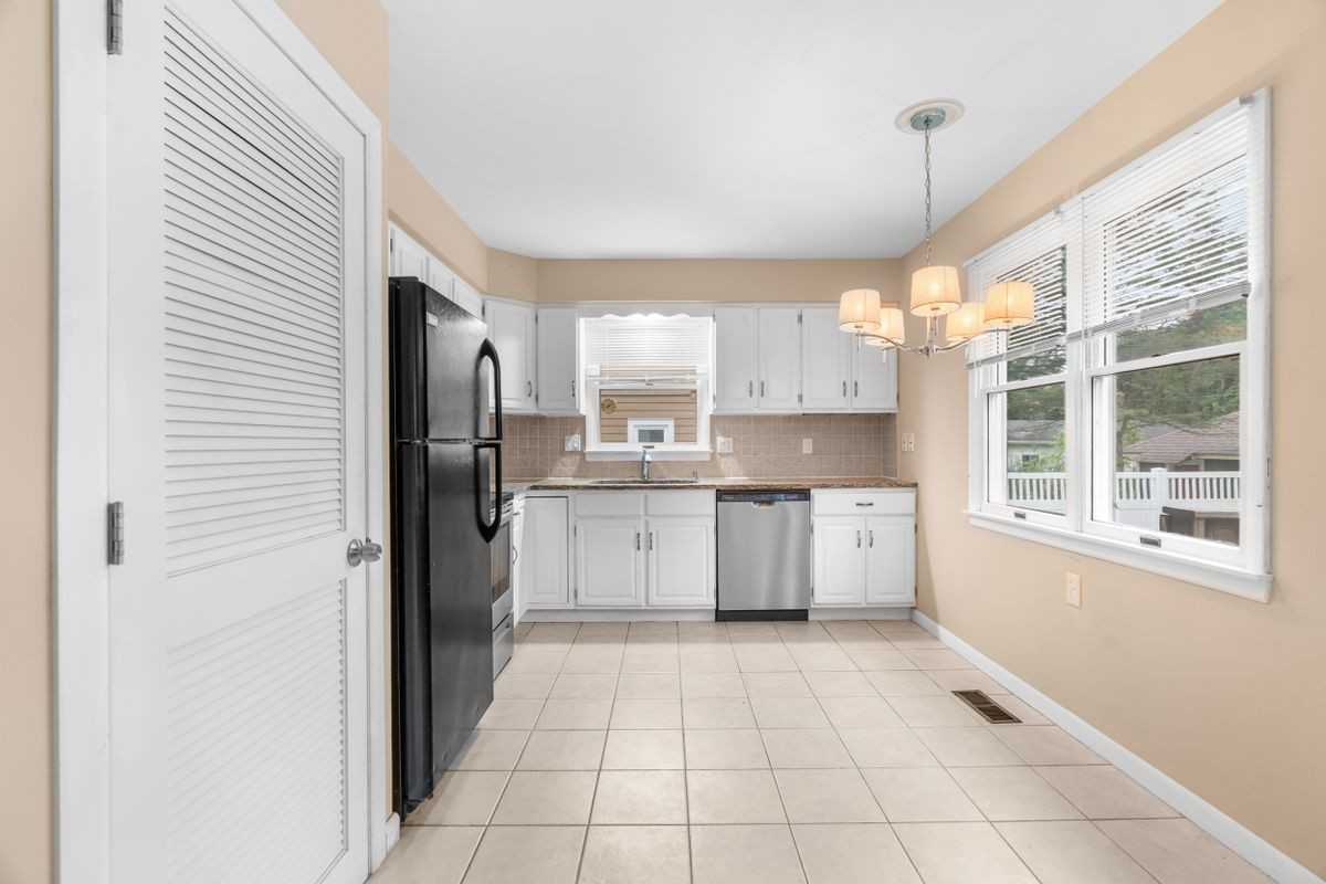 336 1st St - Photo 7 of 29