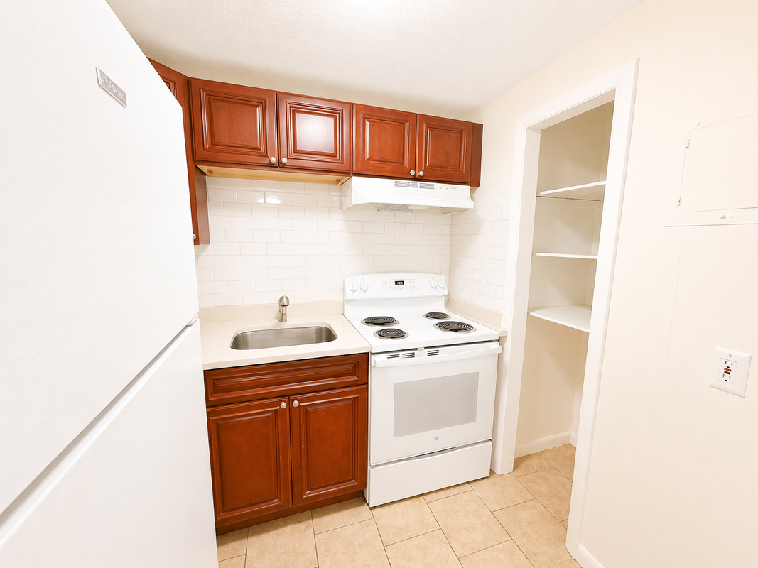 350 Highland Ave ##L2 - Photo 4 of 10
