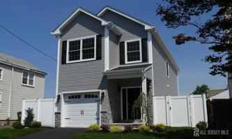 featured image of 92 2nd St