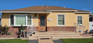 featured image of 7812 Truxton Ave