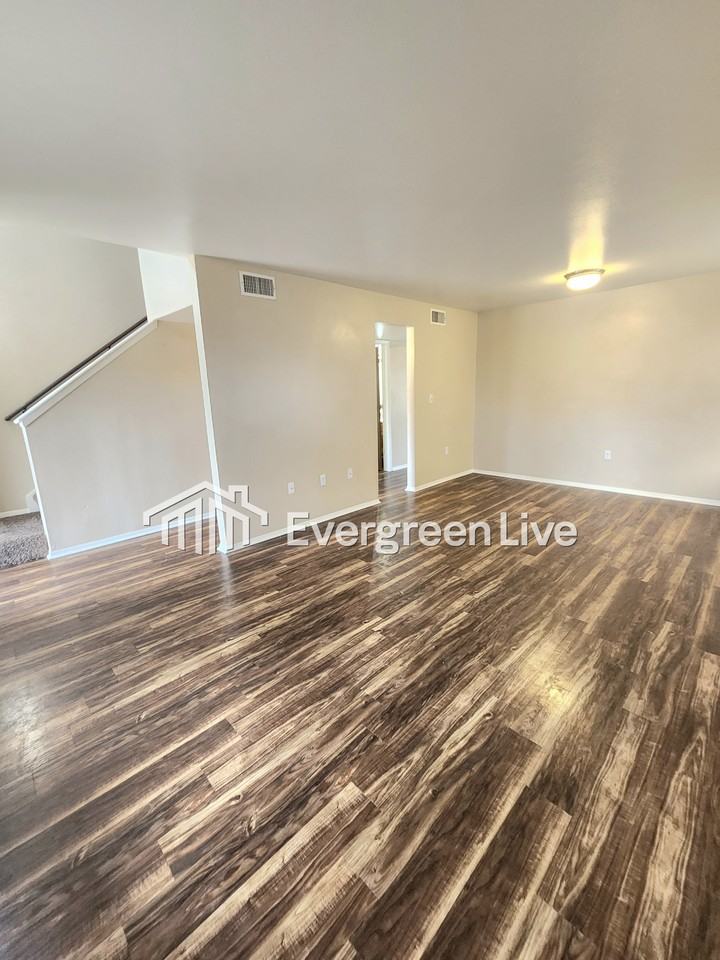 108 Raven Dr - Photo 3 of 28