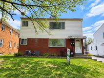 1724-1726 Tanglewood Dr Akron OH 44313 MFH2 .PW .T1 - Photo 1 of 1