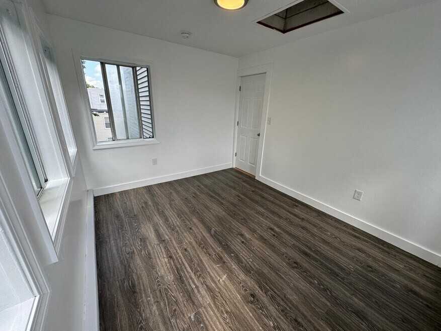 96 Webster Ave #3 - Photo 2 of 8