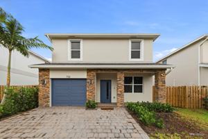 featured image of 732 Nw 18th Way
