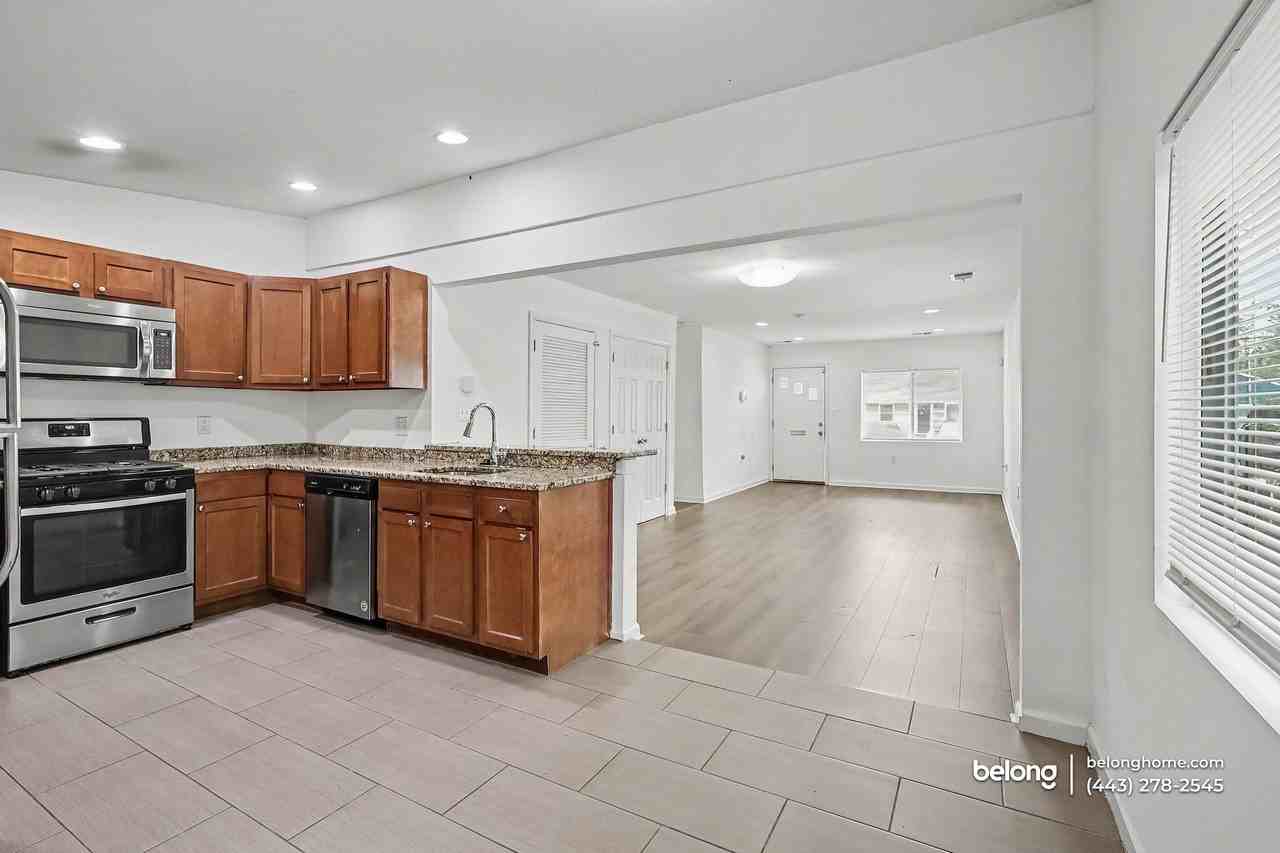 714 Carson Ave - Photo 6 of 22