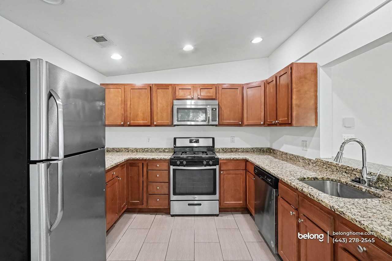 714 Carson Ave - Photo 7 of 22