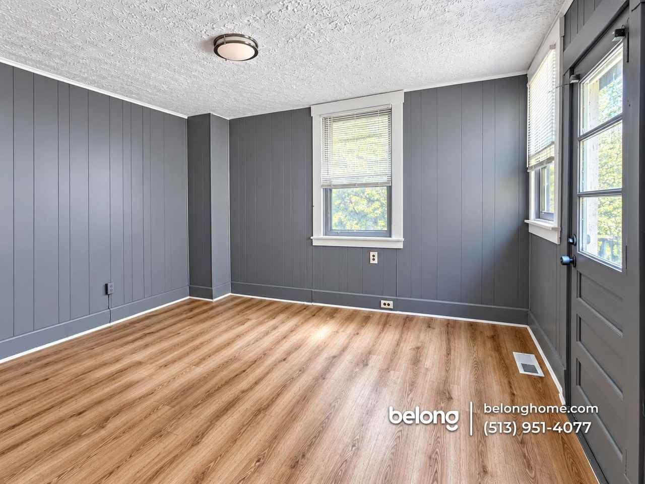 6022 Hamilton Ave - Photo 3 of 8