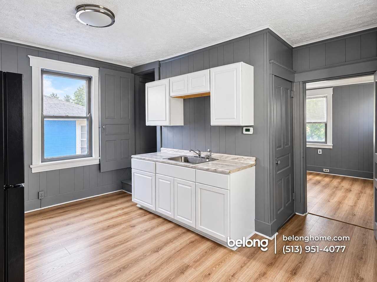 6022 Hamilton Ave - Photo 6 of 8
