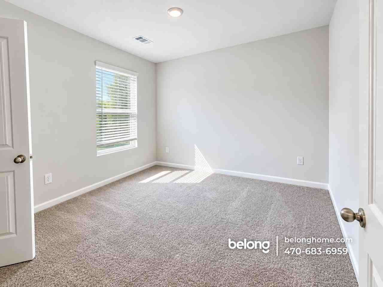 56 Biltmore Pl - Photo 6 of 10
