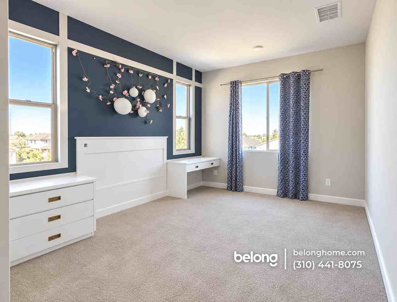 2613 E Clara Ln - Photo 4 of 13