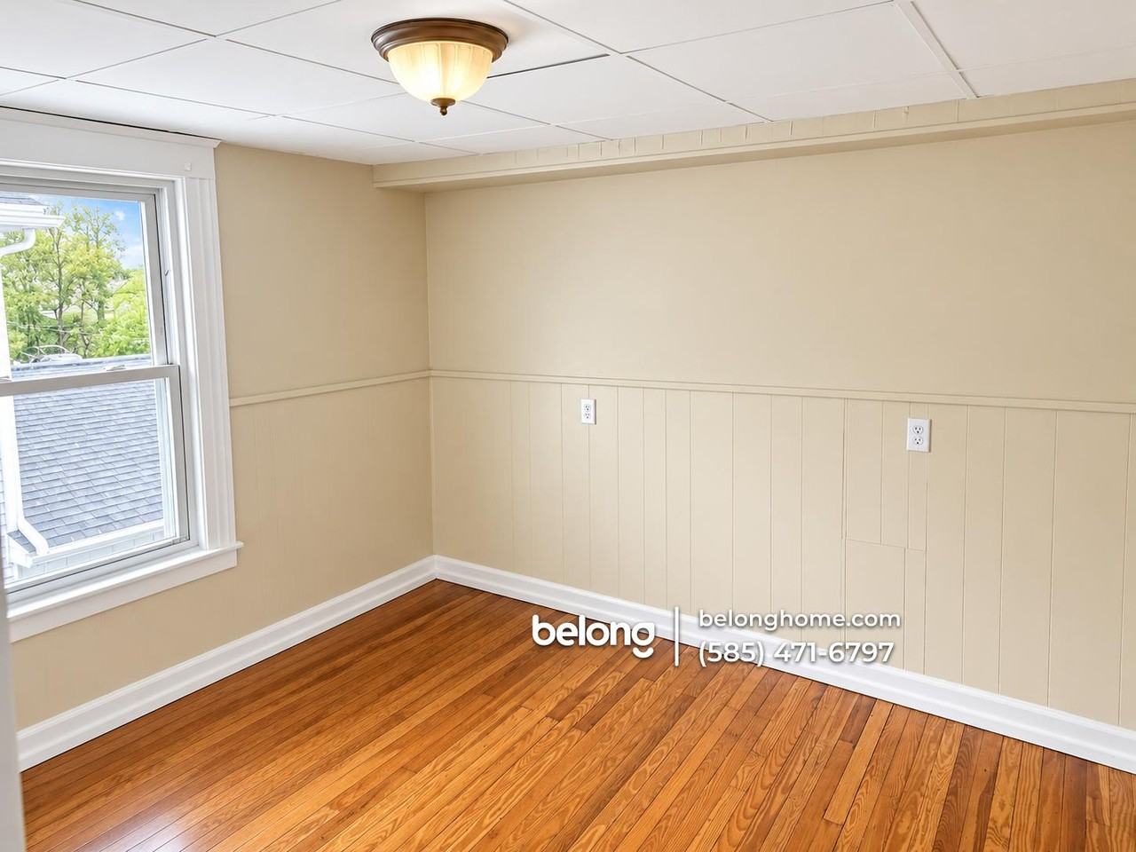 736 Parsells Ave - Photo 4 of 7