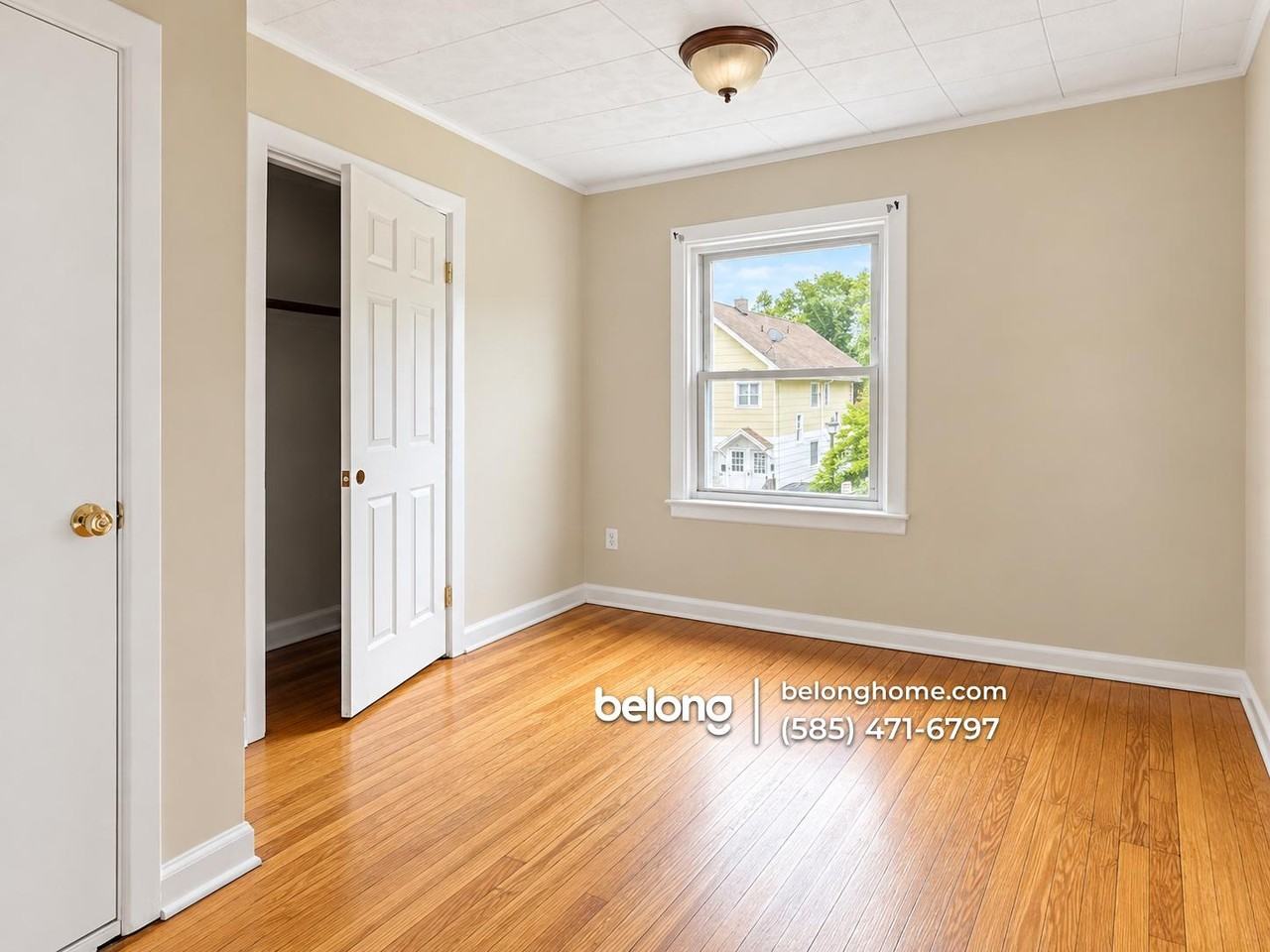 736 Parsells Ave - Photo 6 of 7