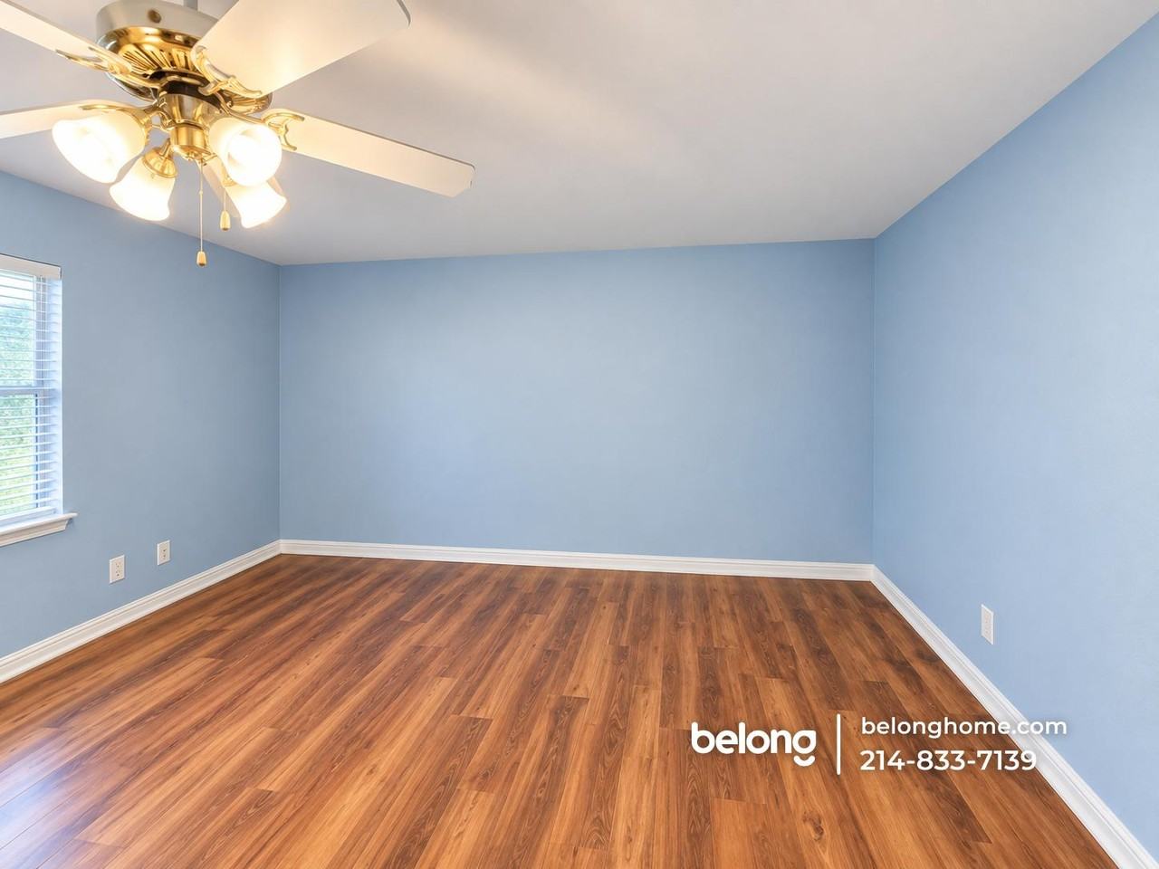 1613 Stockton Trl - Photo 3 of 8