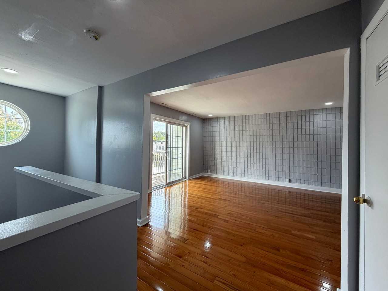 76 sherman - Photo 5 of 25