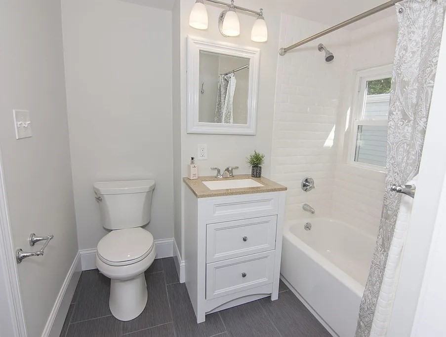 79 Thurston St #2 - Photo 2 of 14