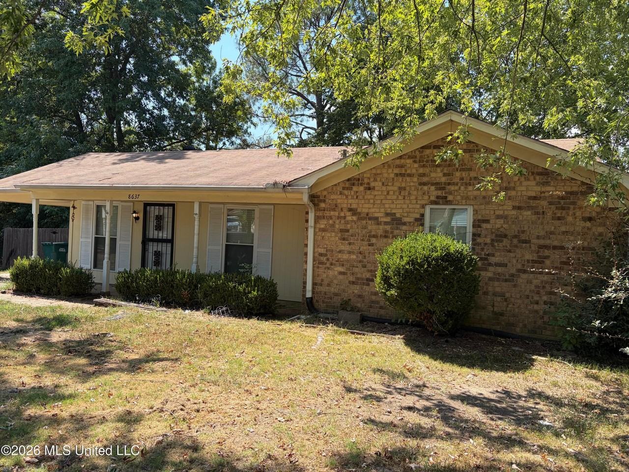 8637 Greenview Pl - Photo 2 of 2