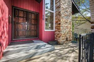 featured image of 20 Edgemont Crt Nw