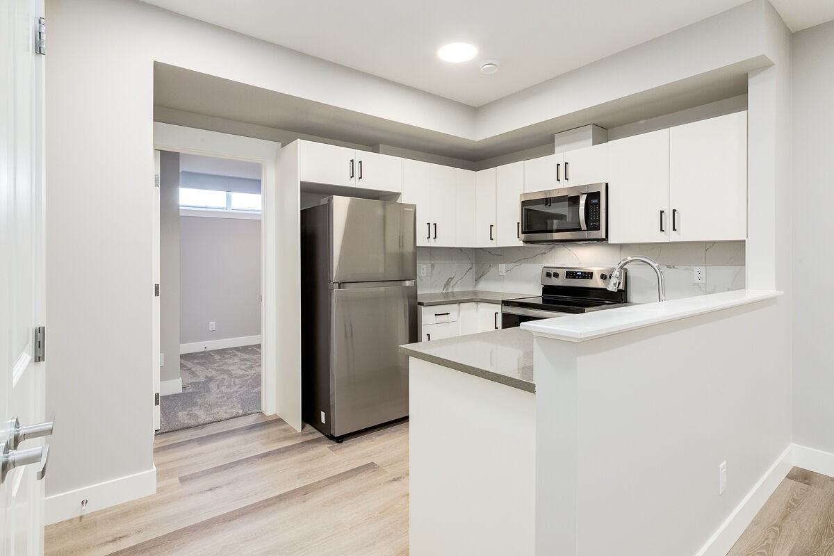 238 Magnolia Sq Se - Photo 3 of 13