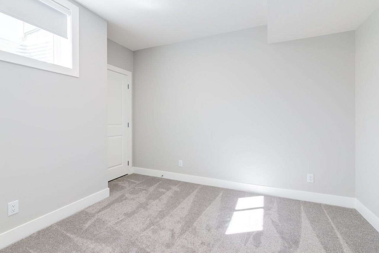 238 Magnolia Sq Se - Photo 7 of 13