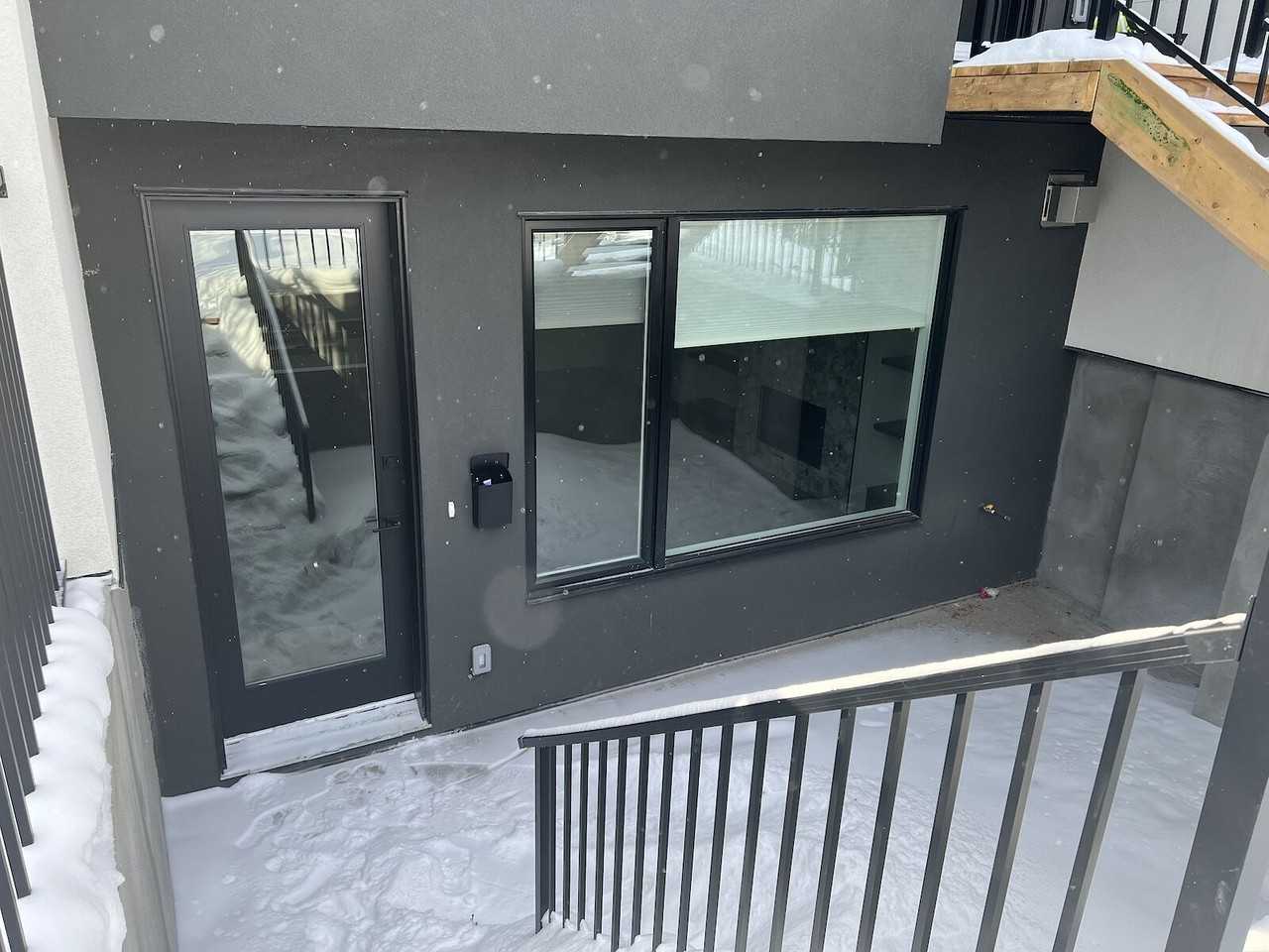 2131 21 Ave Sw - Photo 3 of 11