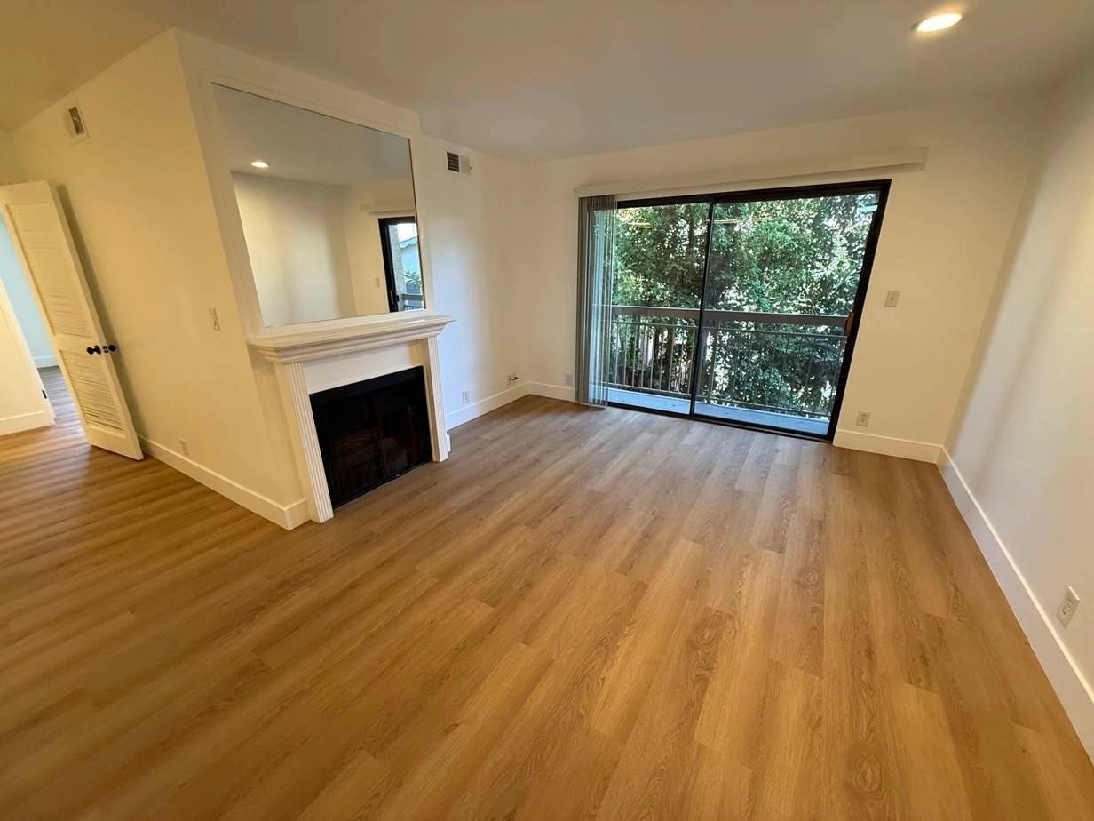 1321 N Vista St - Photo 2 of 50