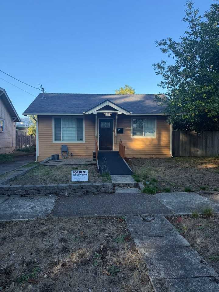 1189 Jefferson St Ne - Photo 2 of 2