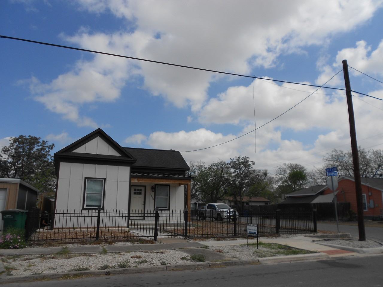 1113 Burleson #NA - Photo 2 of 24