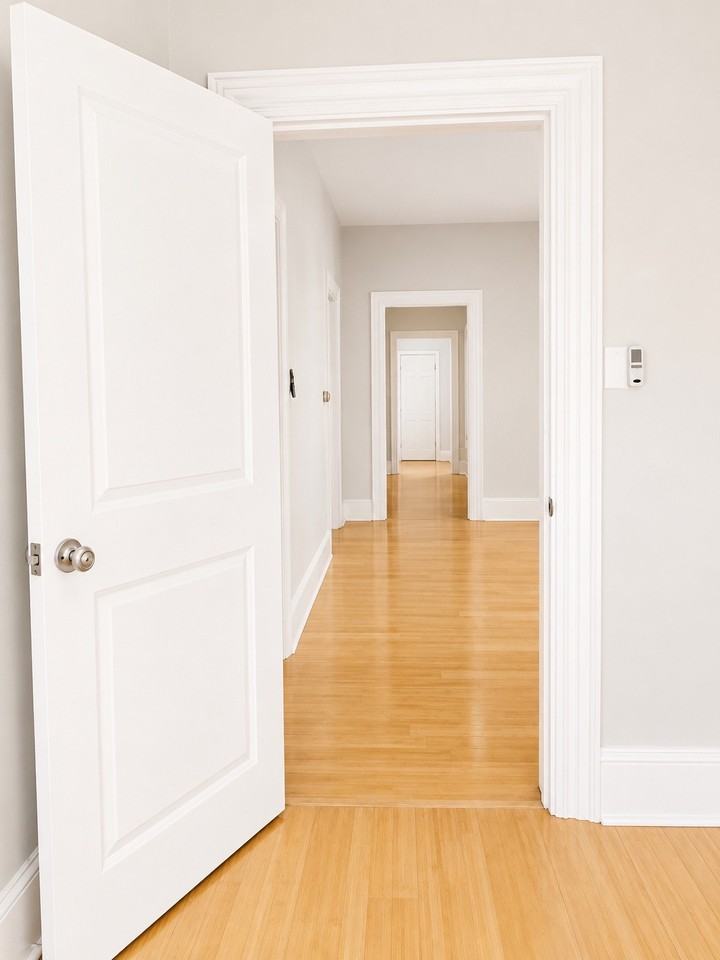 115 Woodford St - Photo 2 of 8